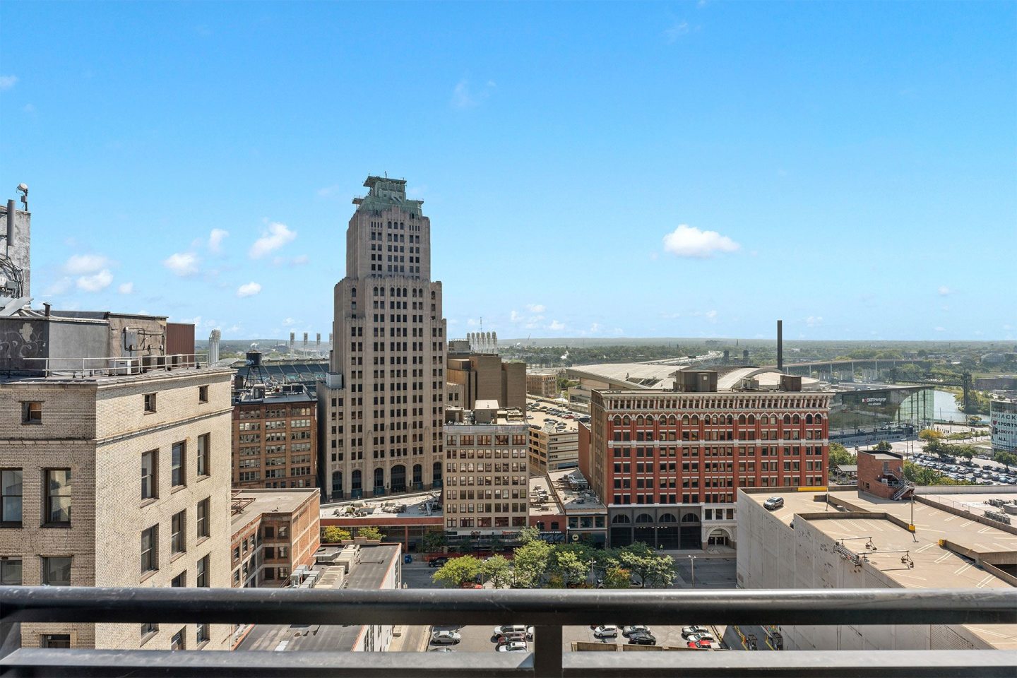 Skyline 776 Image 9
