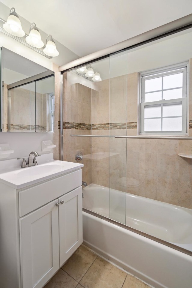 263 Bloomfield Avenue Apartments Image 11