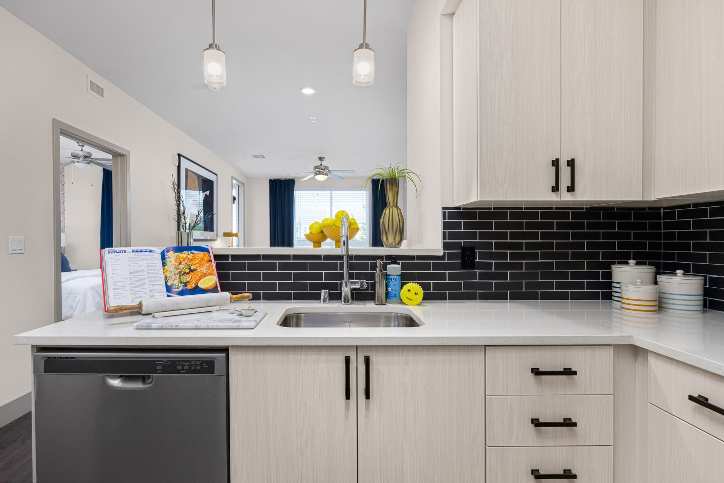 DUO Apartments Image 36