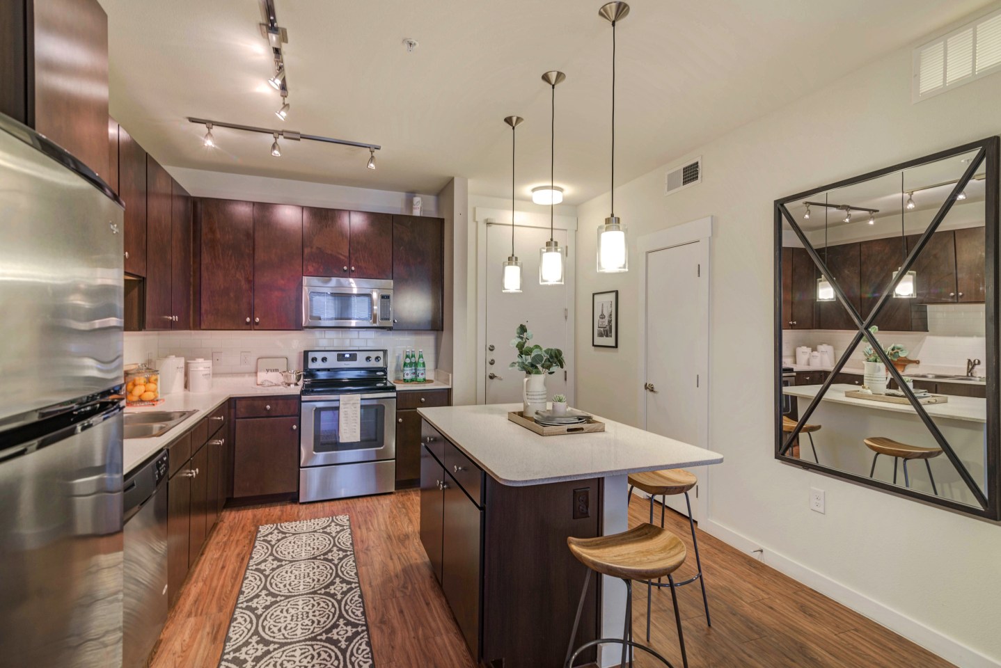 Burnet Flats Image 14