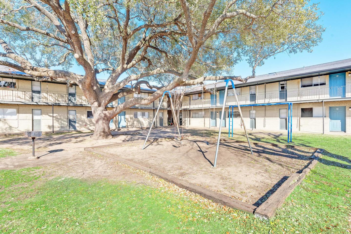 Orchard Hills Apartments Image 3