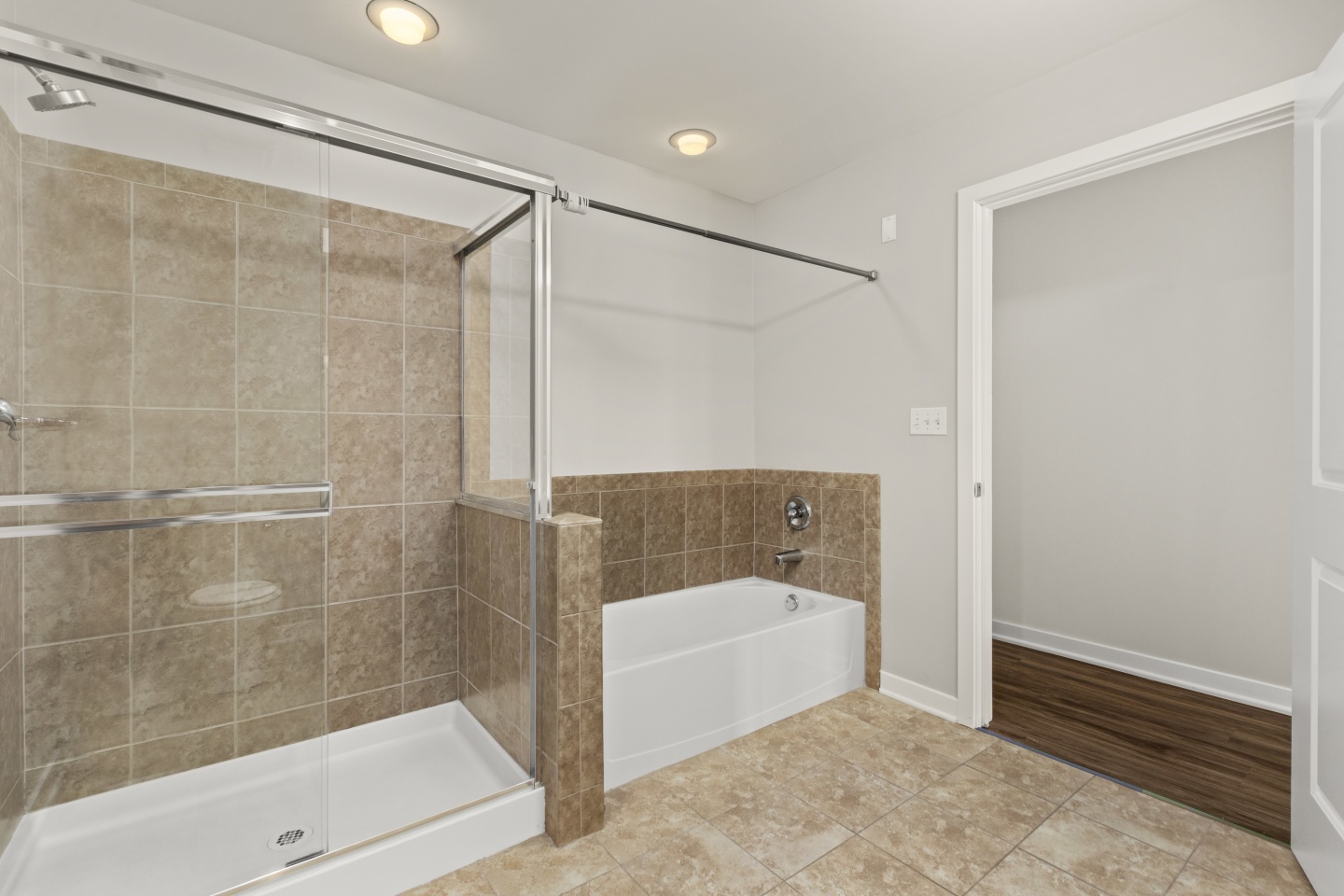 Kingston Pointe Apartments Image 15
