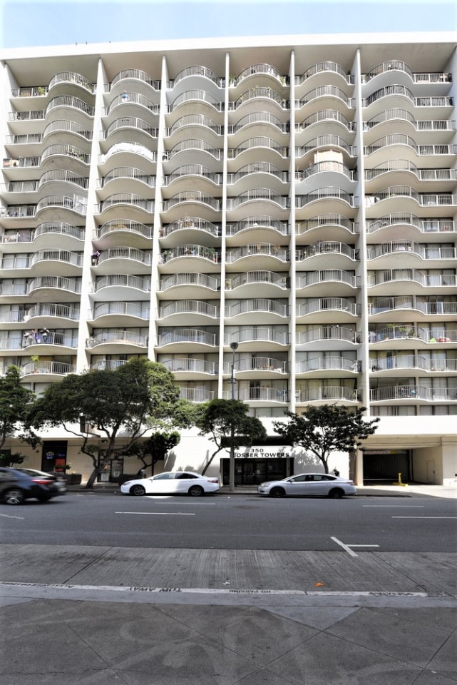 Mosser Towers Image 6