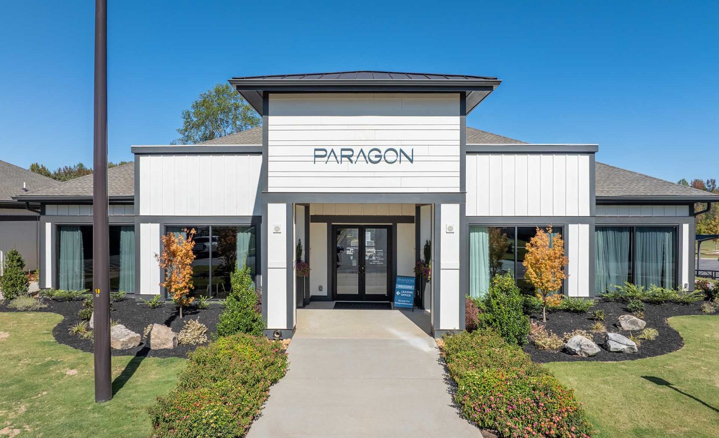 Paragon Luxury Apartments Image 15