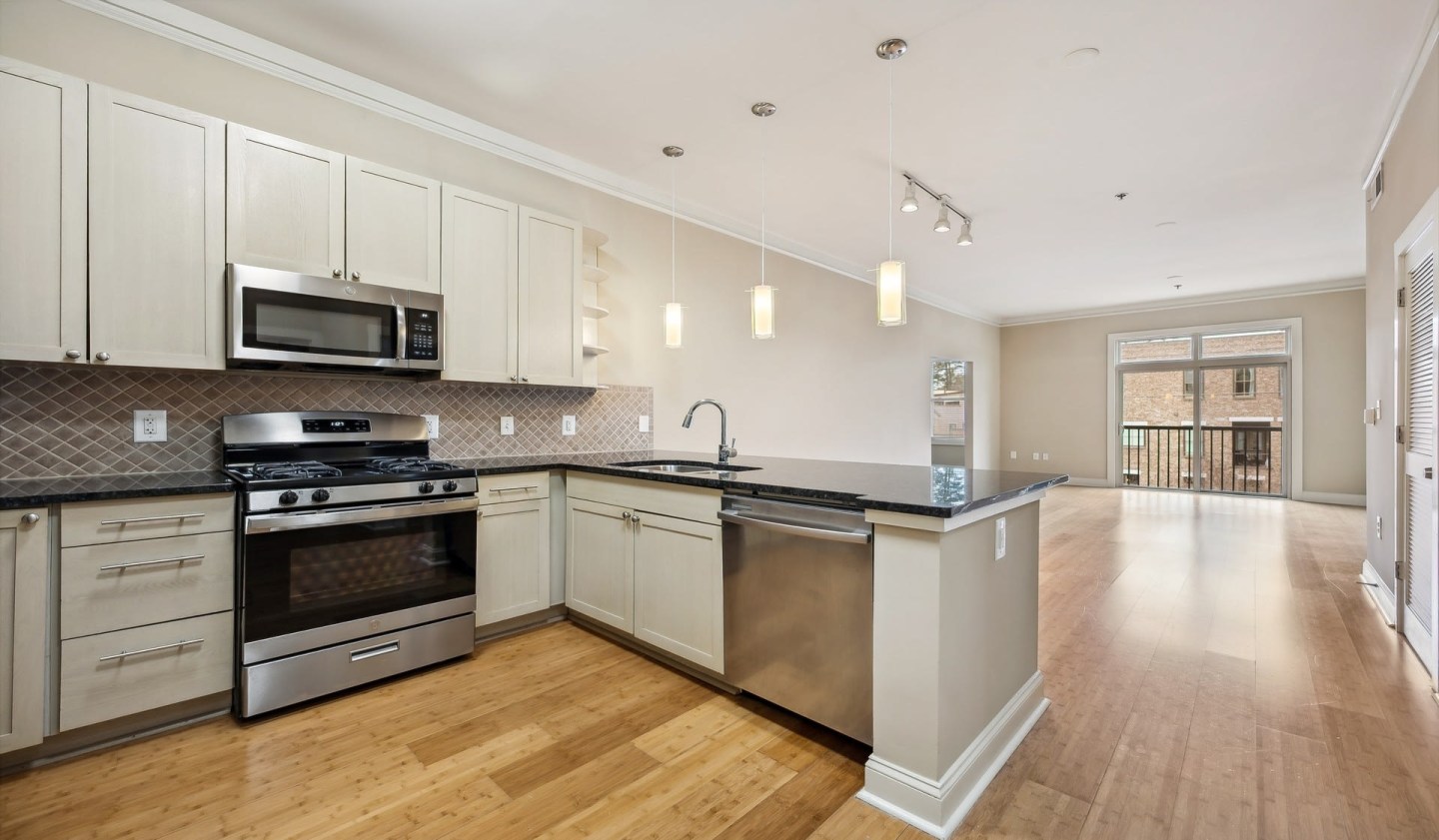 Tremont Apartment Homes Image 4