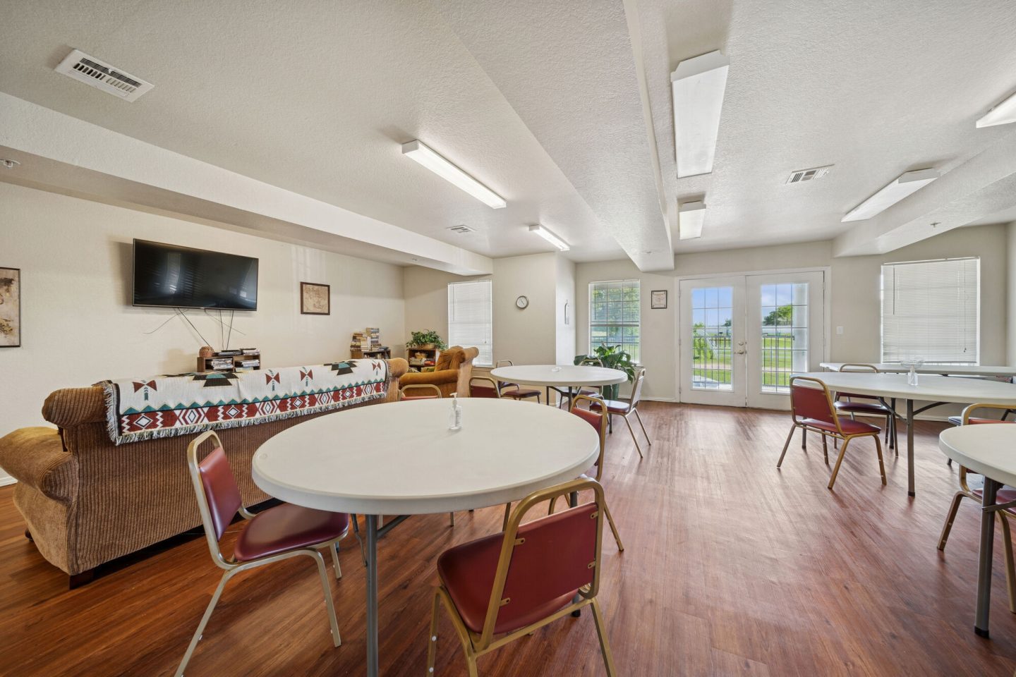 Savannah House of Guthrie - Senior Housing Image 11