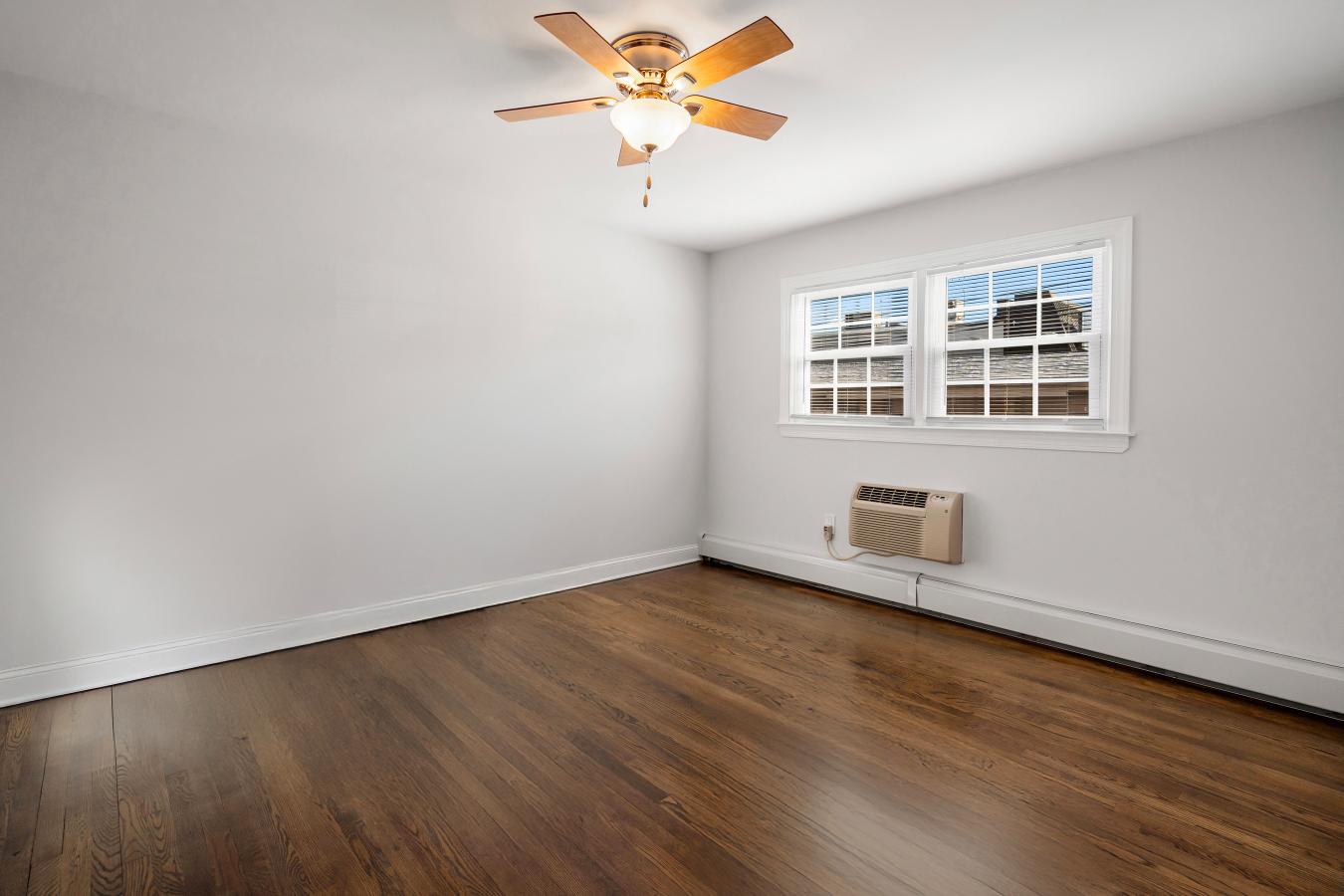 Madison Mall Apartments Image 8