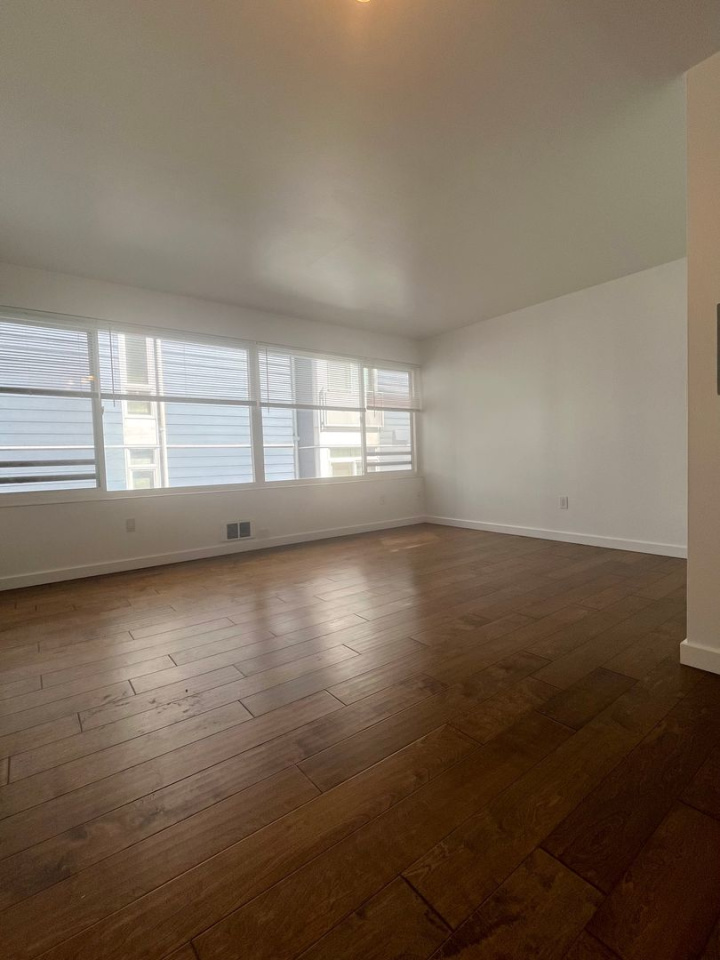 Bellevue Manor Apartments Image 1