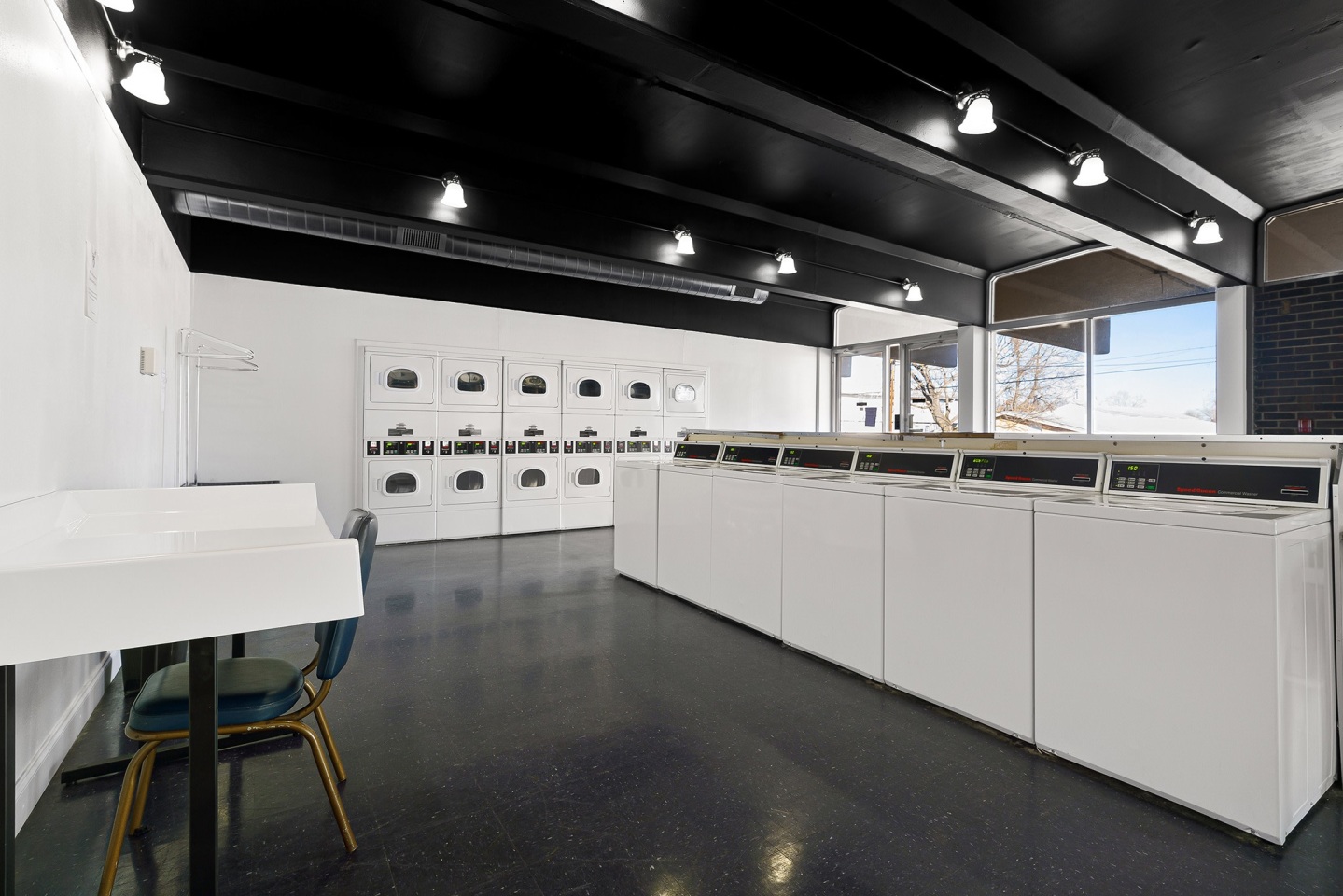 St. Germain Square Apartments Image 10