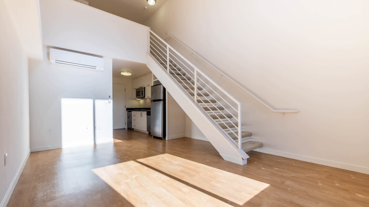Eleve Lofts and Skydeck Image 8