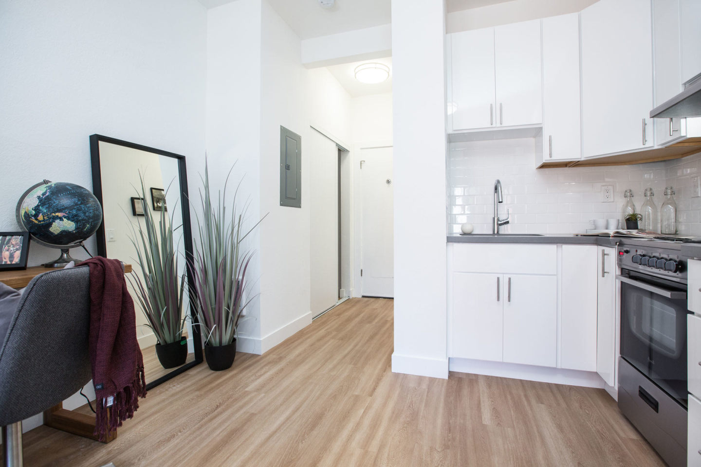 77 Glen Ave Image 16