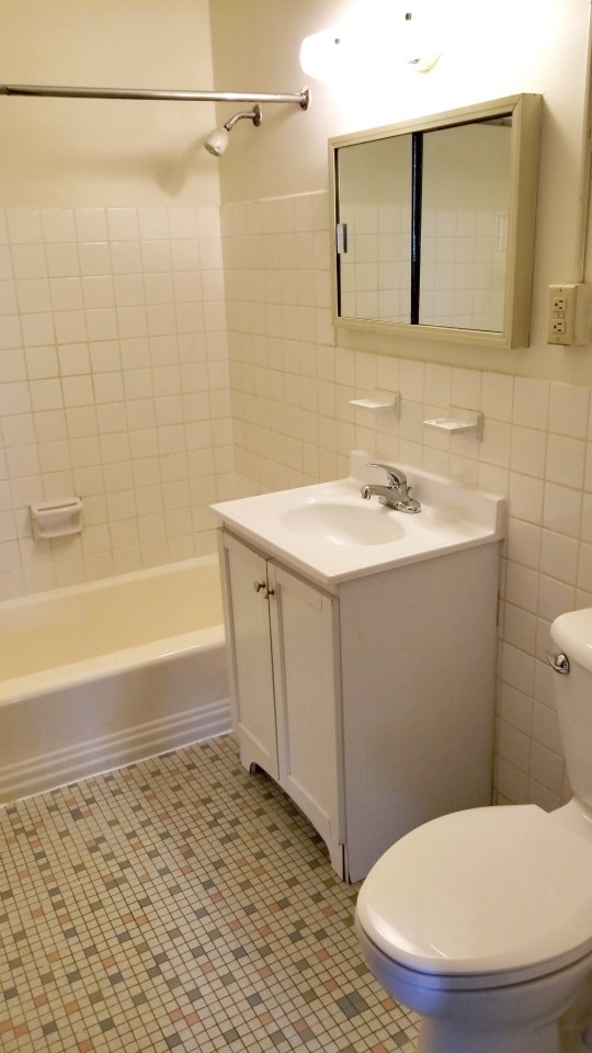 English Conway Place Image 13