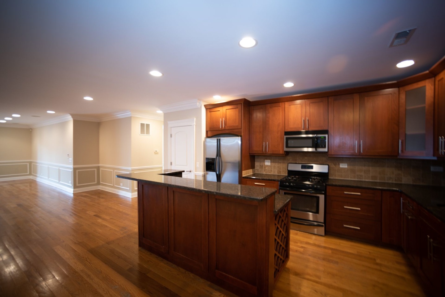 2904 W Belmont Ave Image 5