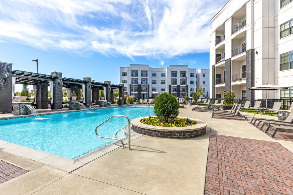 The Ivy Apartment Homes Image 1