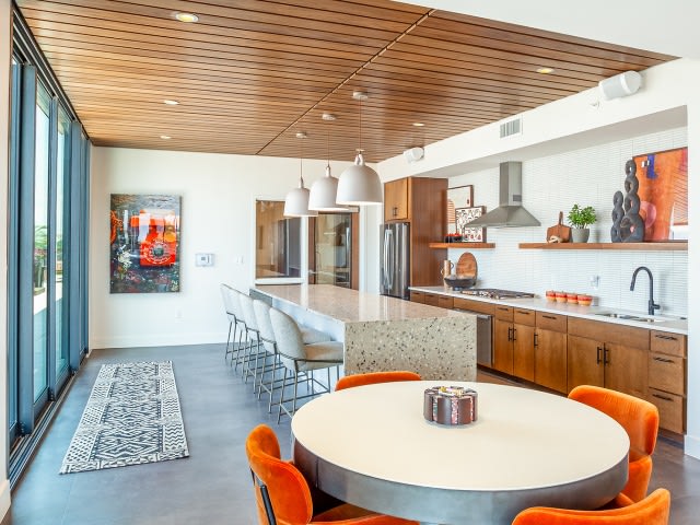 2501 Beacon Hill Image 11