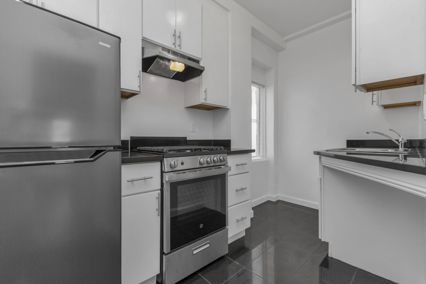 650 ELLIS Apartments Image 31