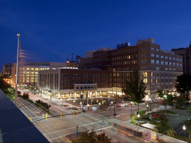 Miller and Rhoads Residences Image 17