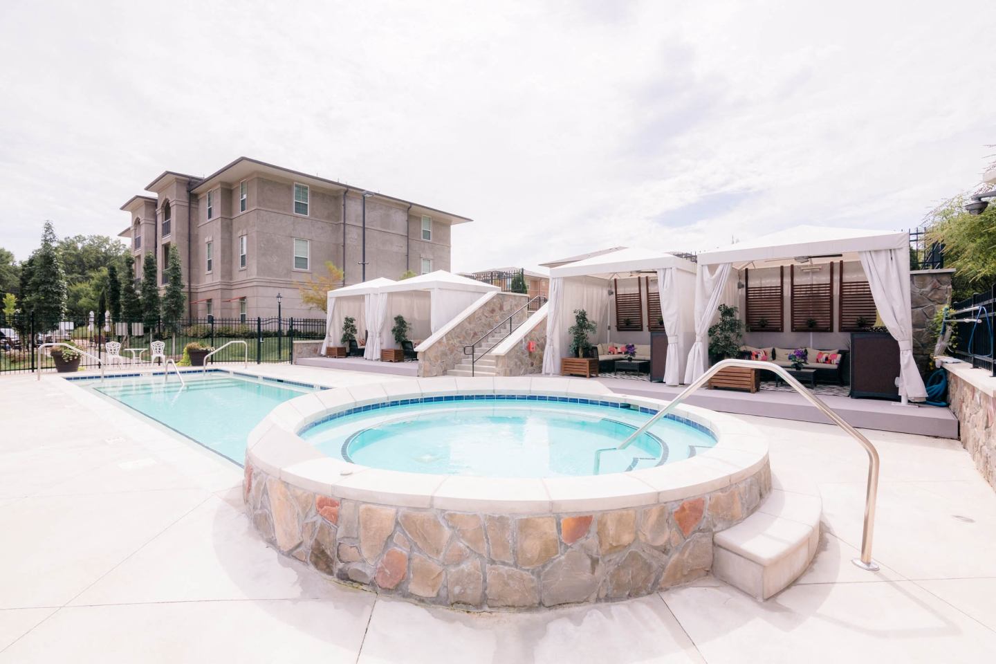 The Villa at River Pointe Drive Image 10