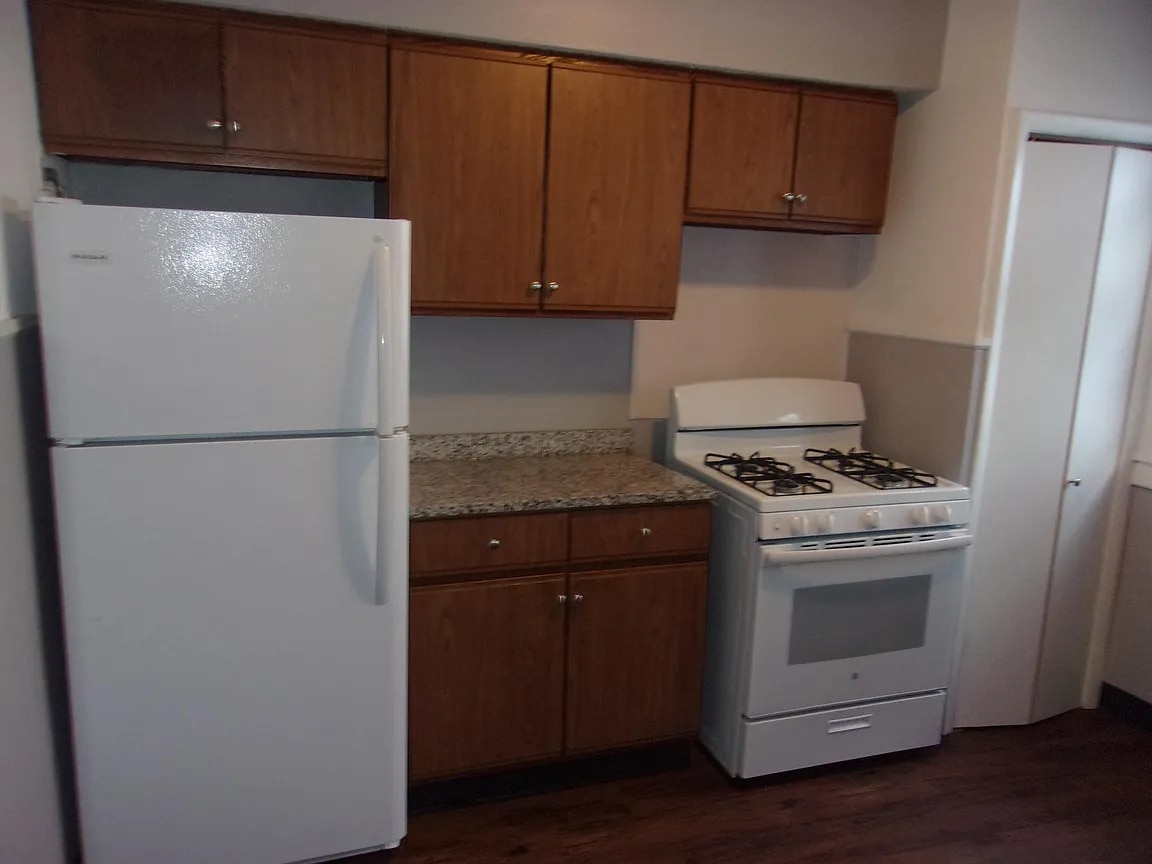 Hertel Avenue Apartments Image 2