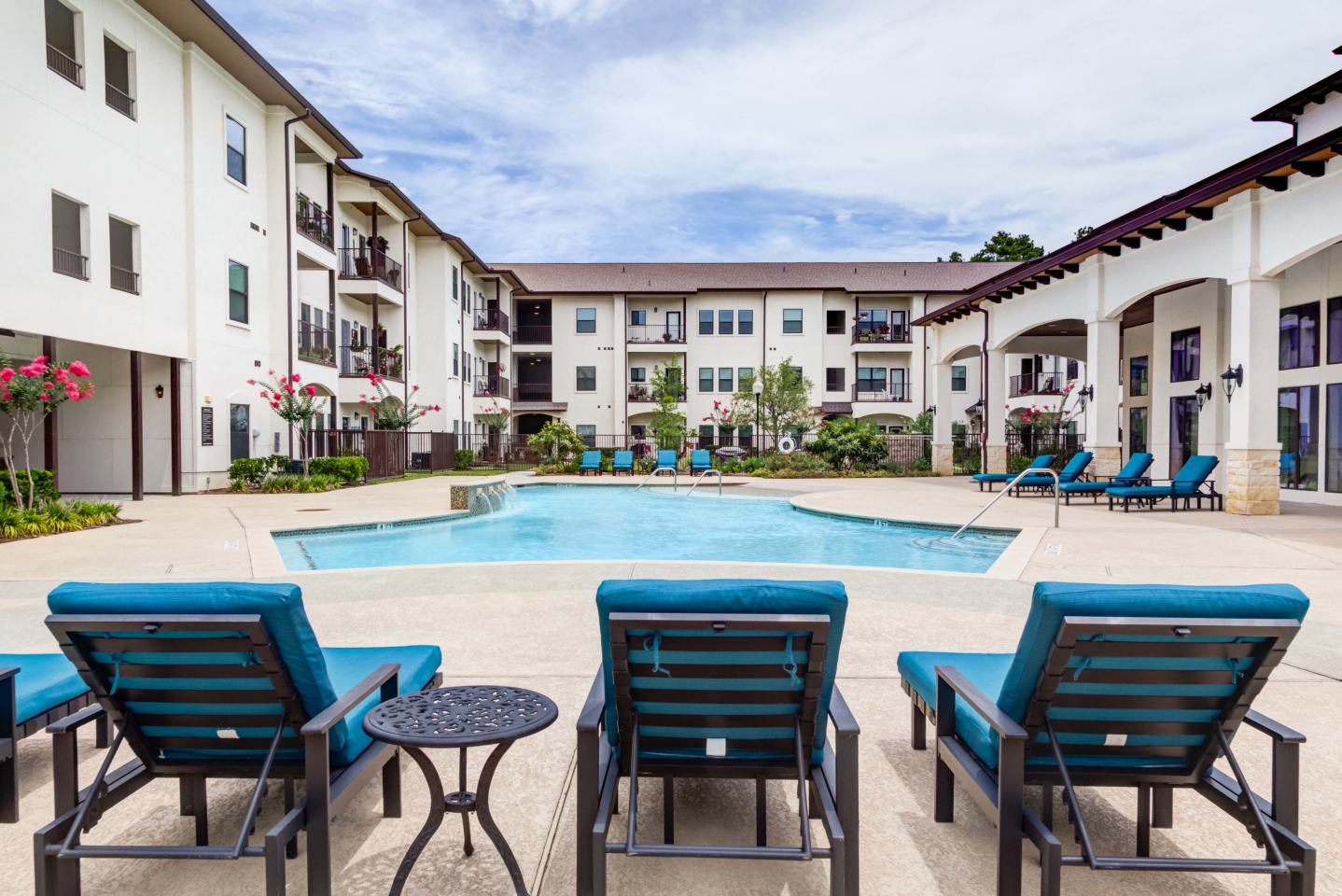 The Laurel at Vintage Park 55+ Active Adult Apartment Homes Image 17