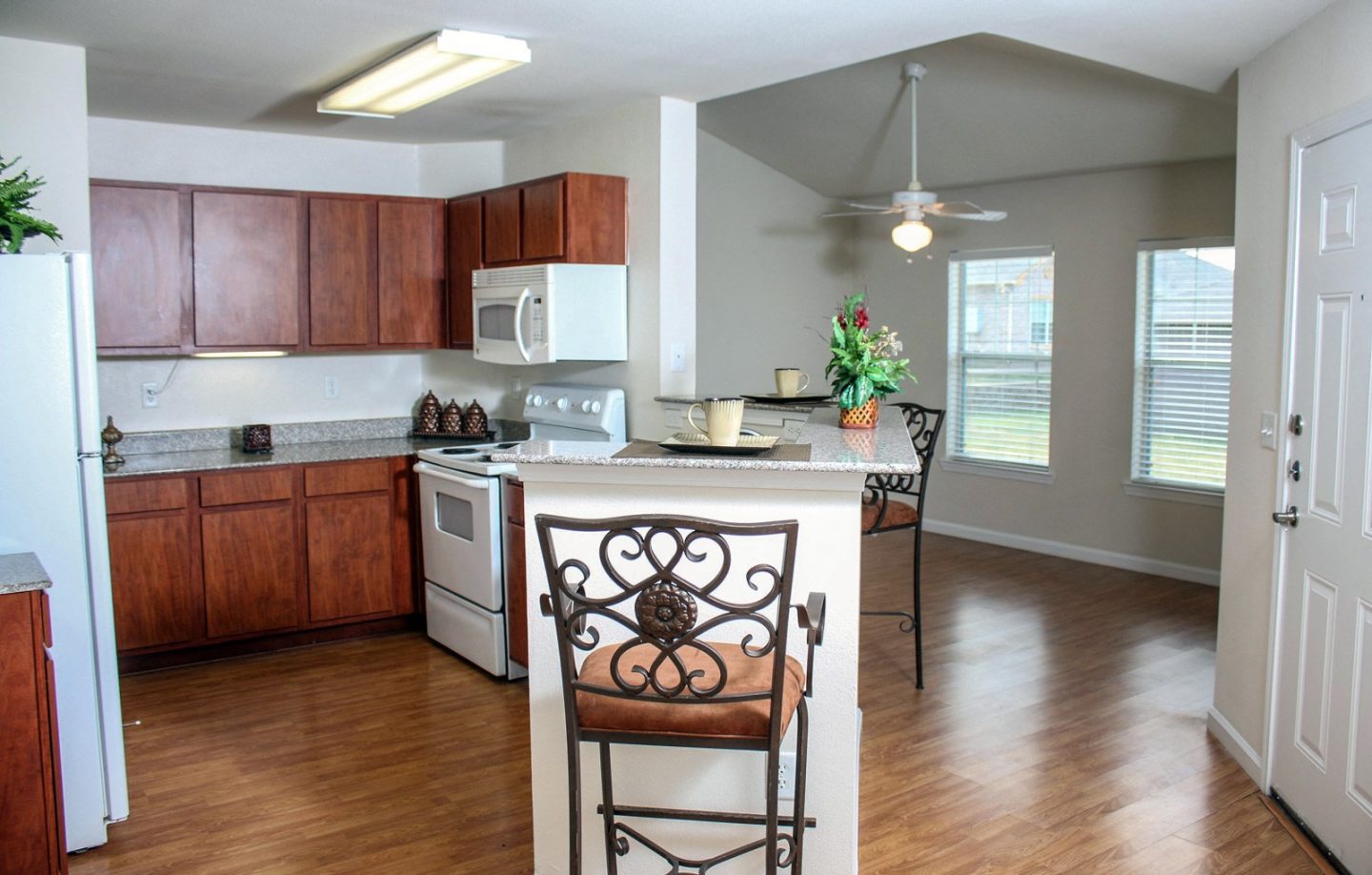 Cobblestone Manor - Senior Housing Image 15