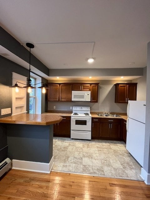 Apartments at 400 Elmwood Image 2