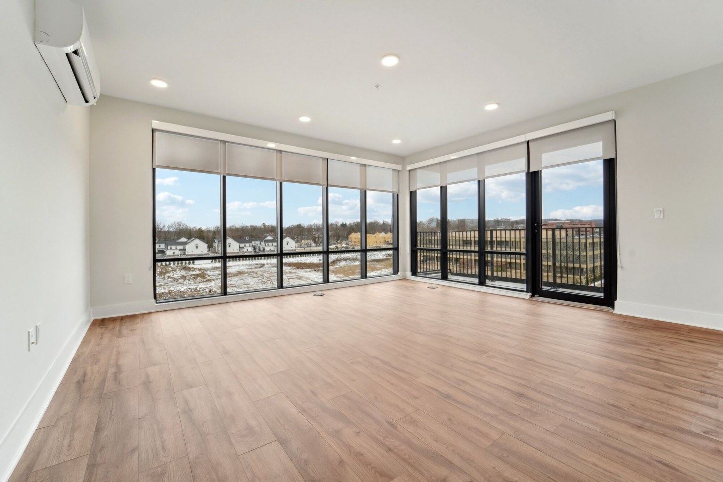 500 PARQ Image 8