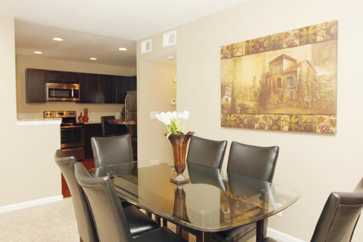 The Girard at Cherry Hills Image 7