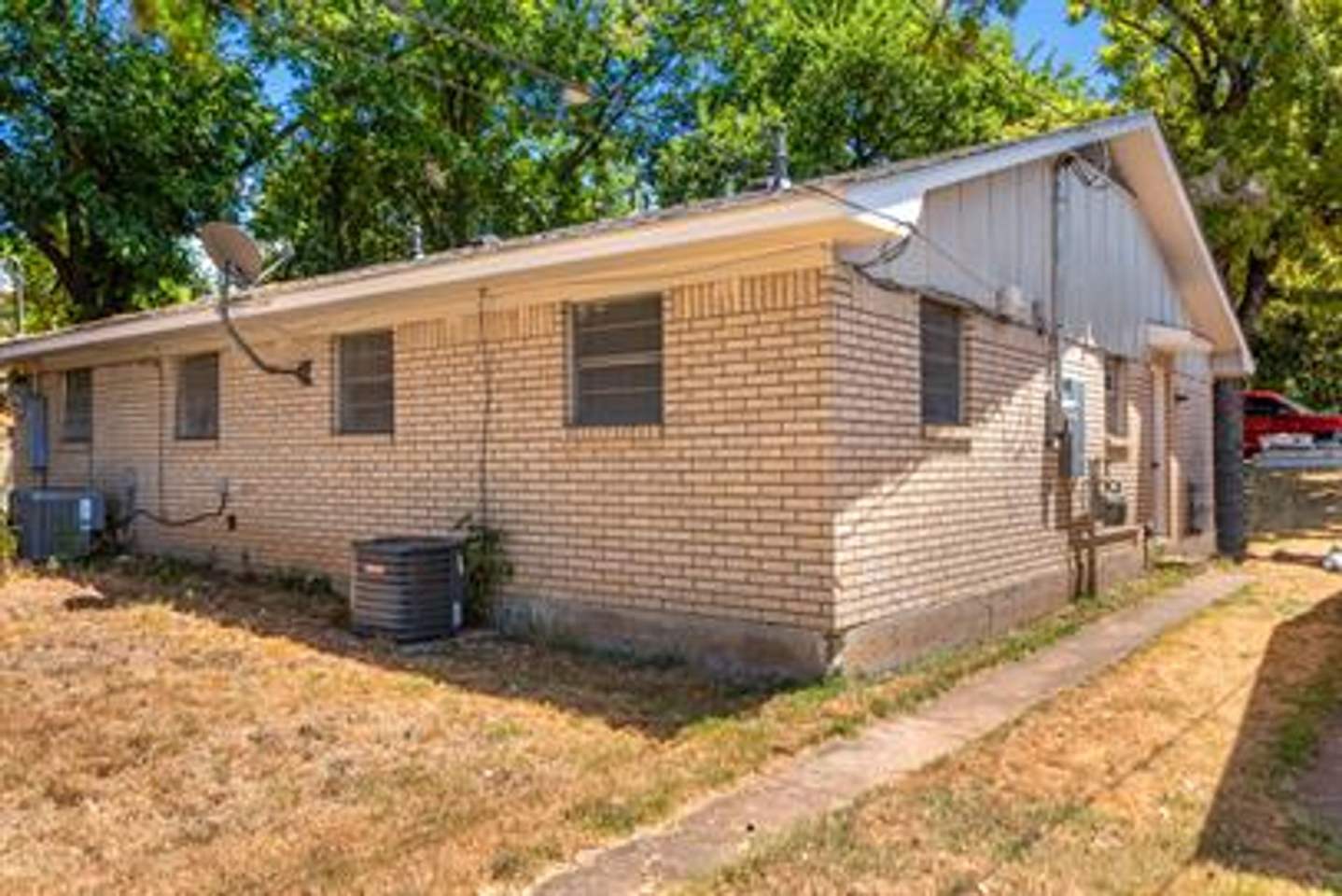 Denison Properties Image 28