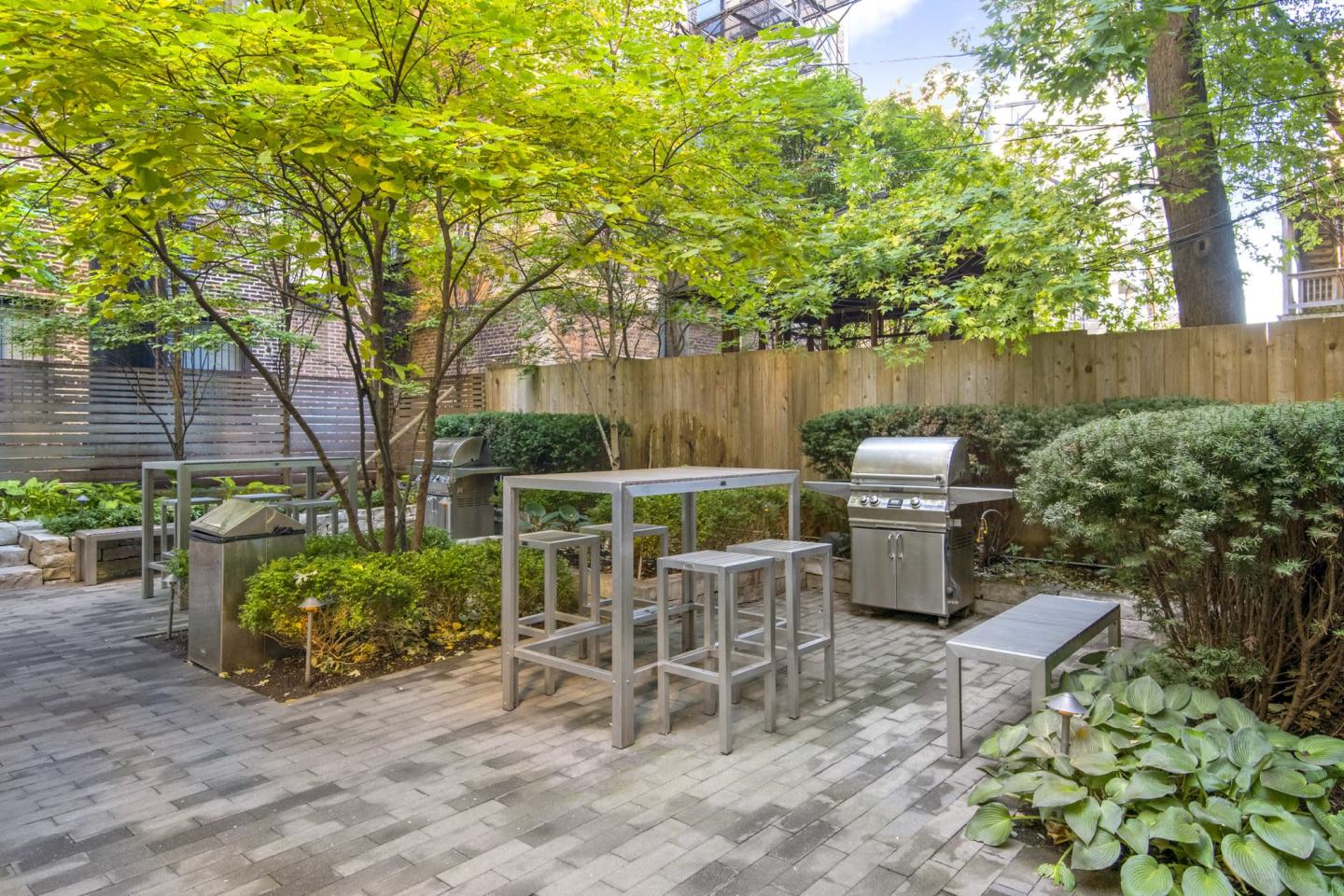 429 West Melrose Image 11
