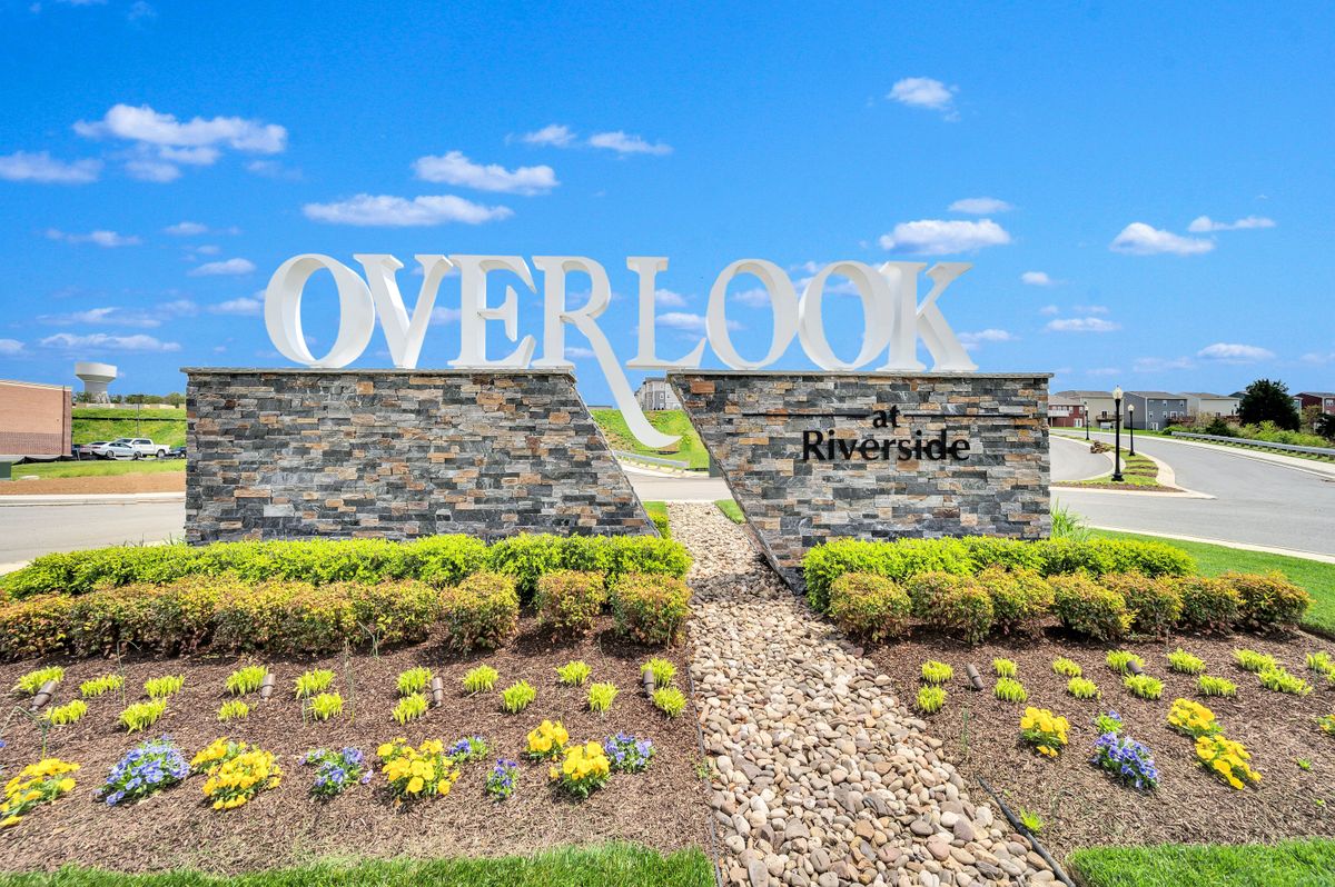 Overlook at Riverside Image 10