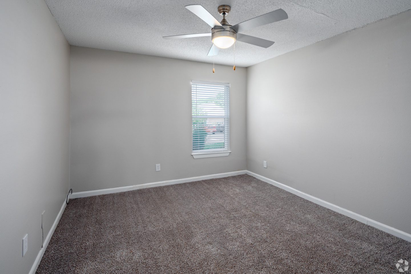 Amalie Apartment Homes Image 16