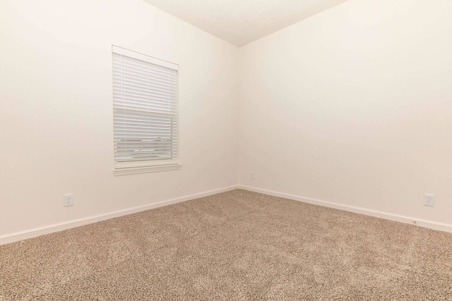 Avalon Bluffs Image 92
