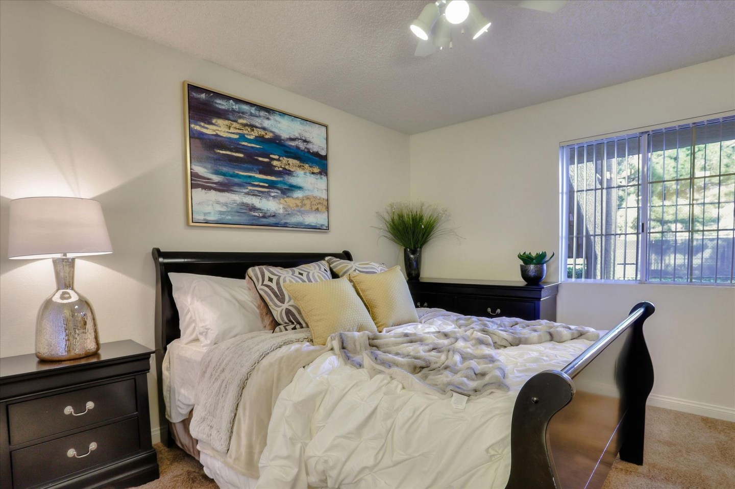 Sterling Summerland Image 9