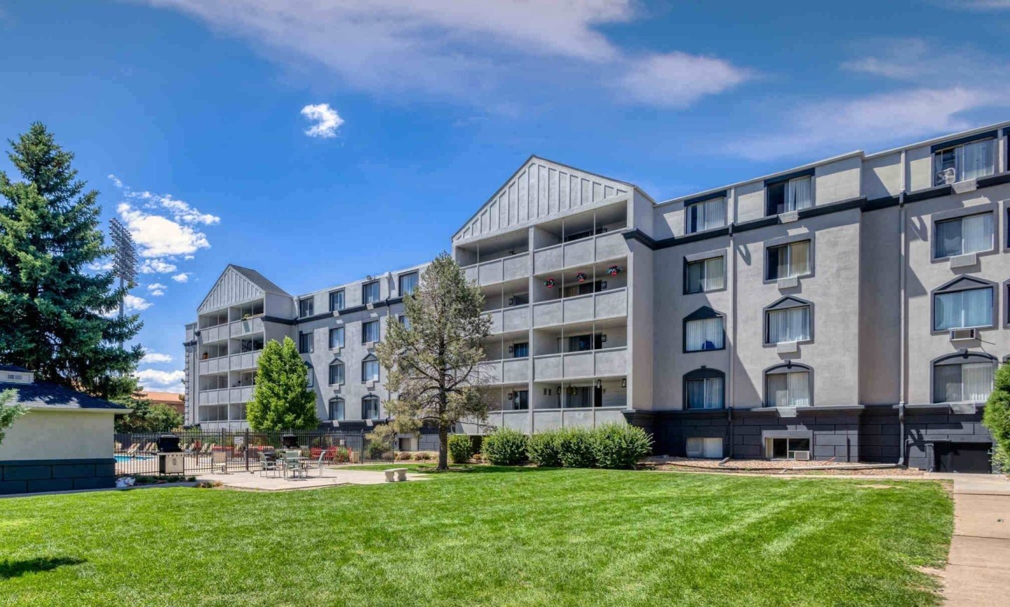 4600 E Kentucky Image 11
