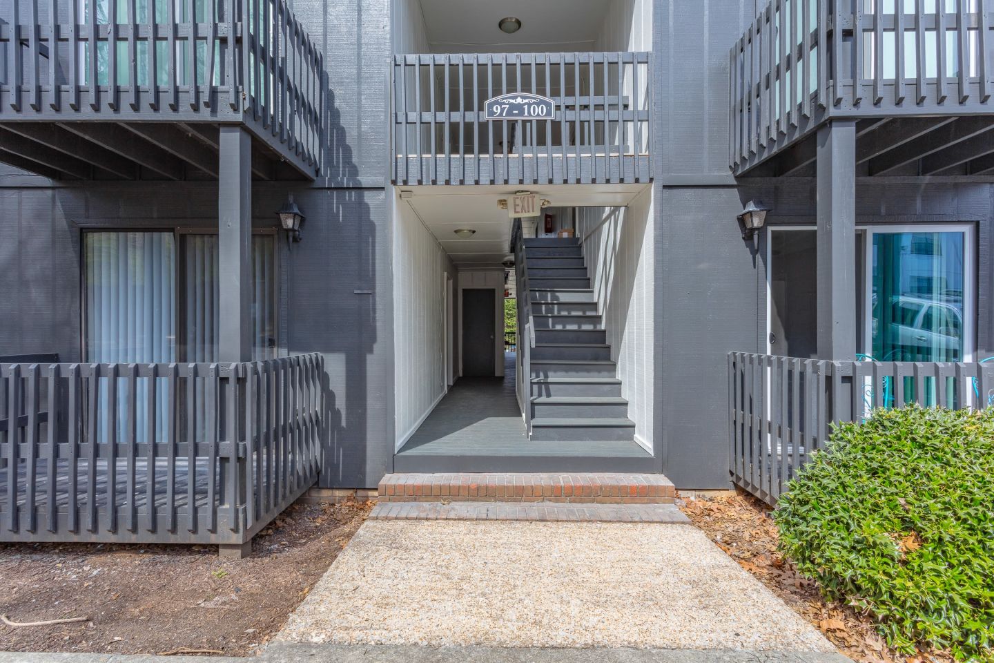 Compass Heights Image 19