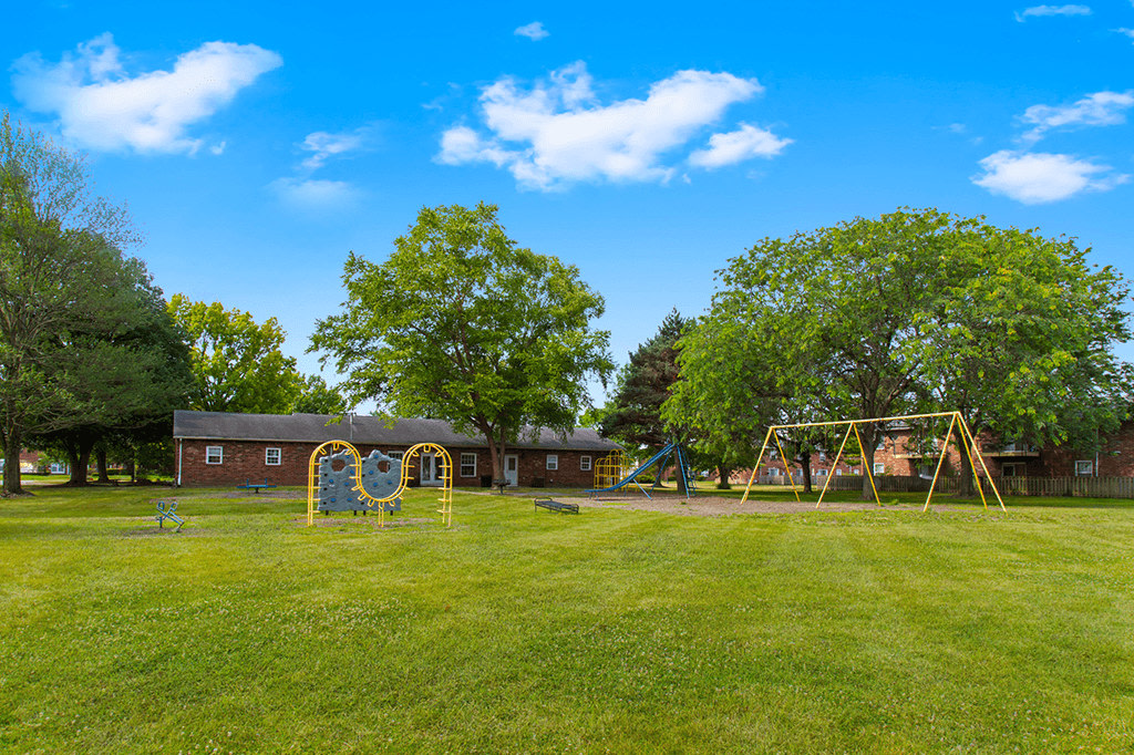 Colonial Square Image 8