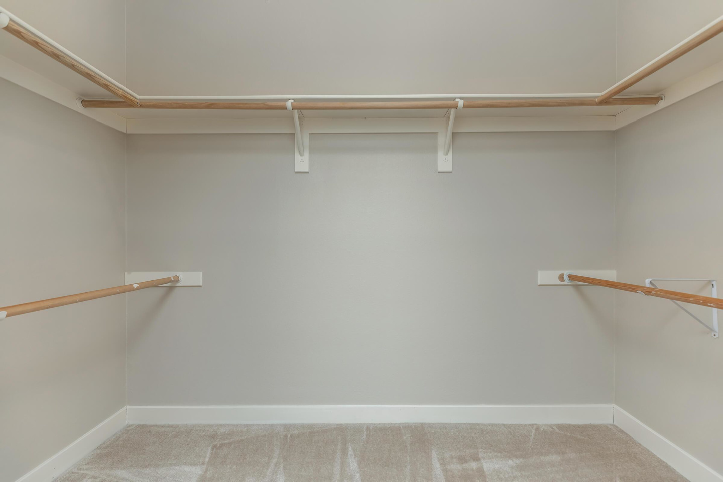 Oak Walk Image 19