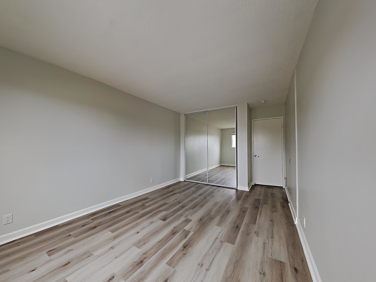 671 Vernon Image 4