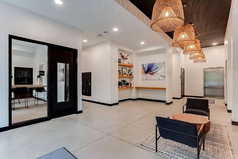 Alexander Apartments Image 31