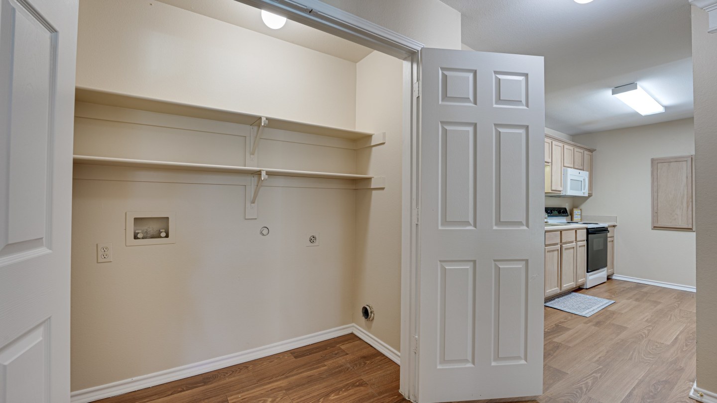Cleburne Terrace Image 7