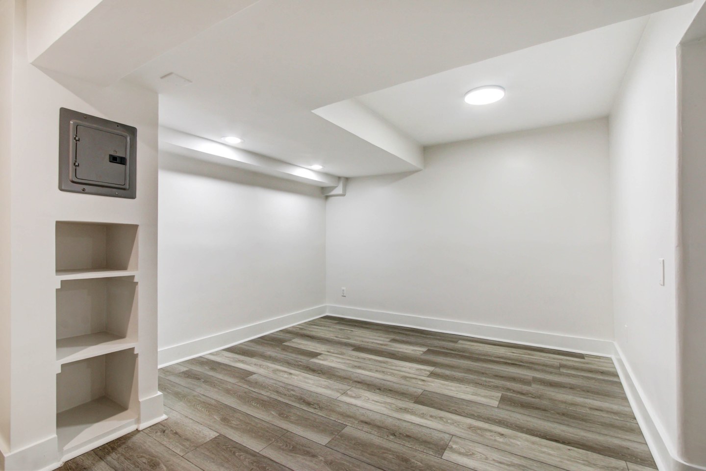 300 San Juan Avenue Image 4