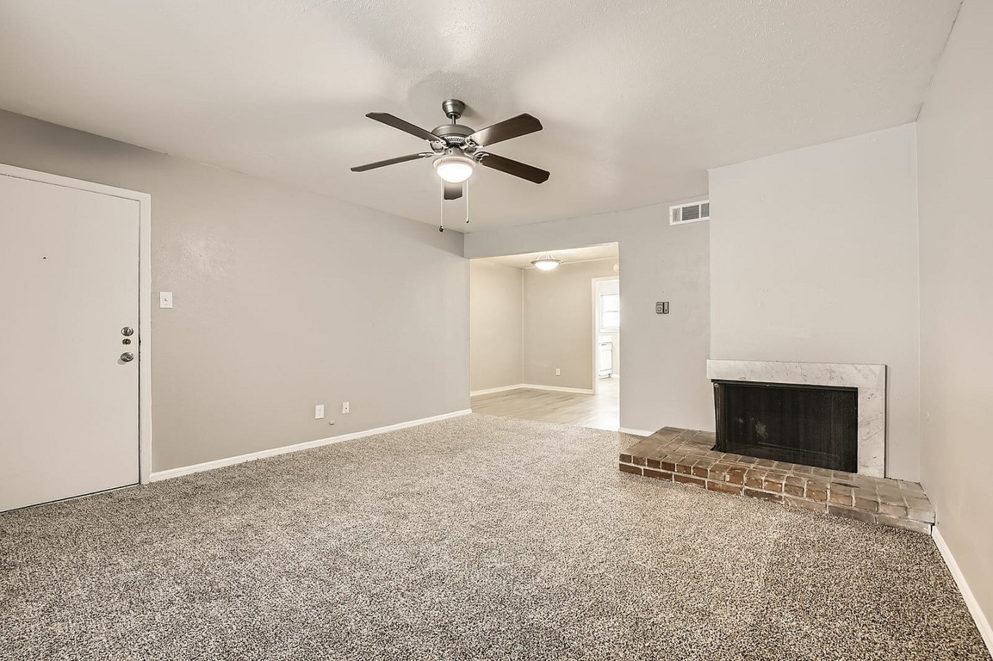 Ridgmar Oaks Image 16