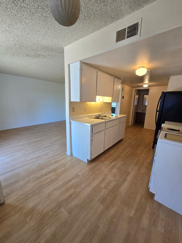 Casa Blanca Apartments Image 10