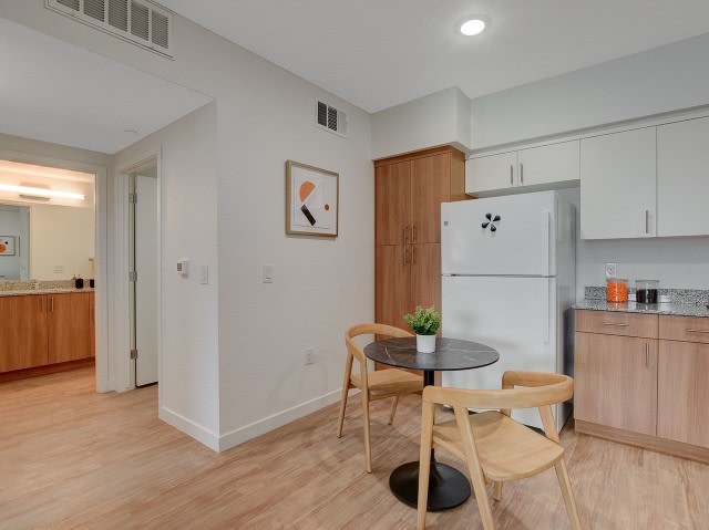 Showboat Park Apartments Image 6