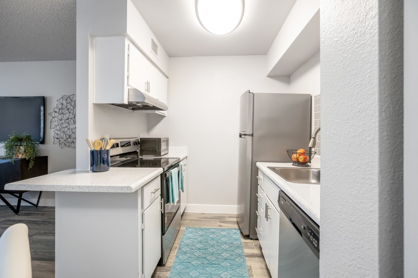 The Mod Apartments Image 2