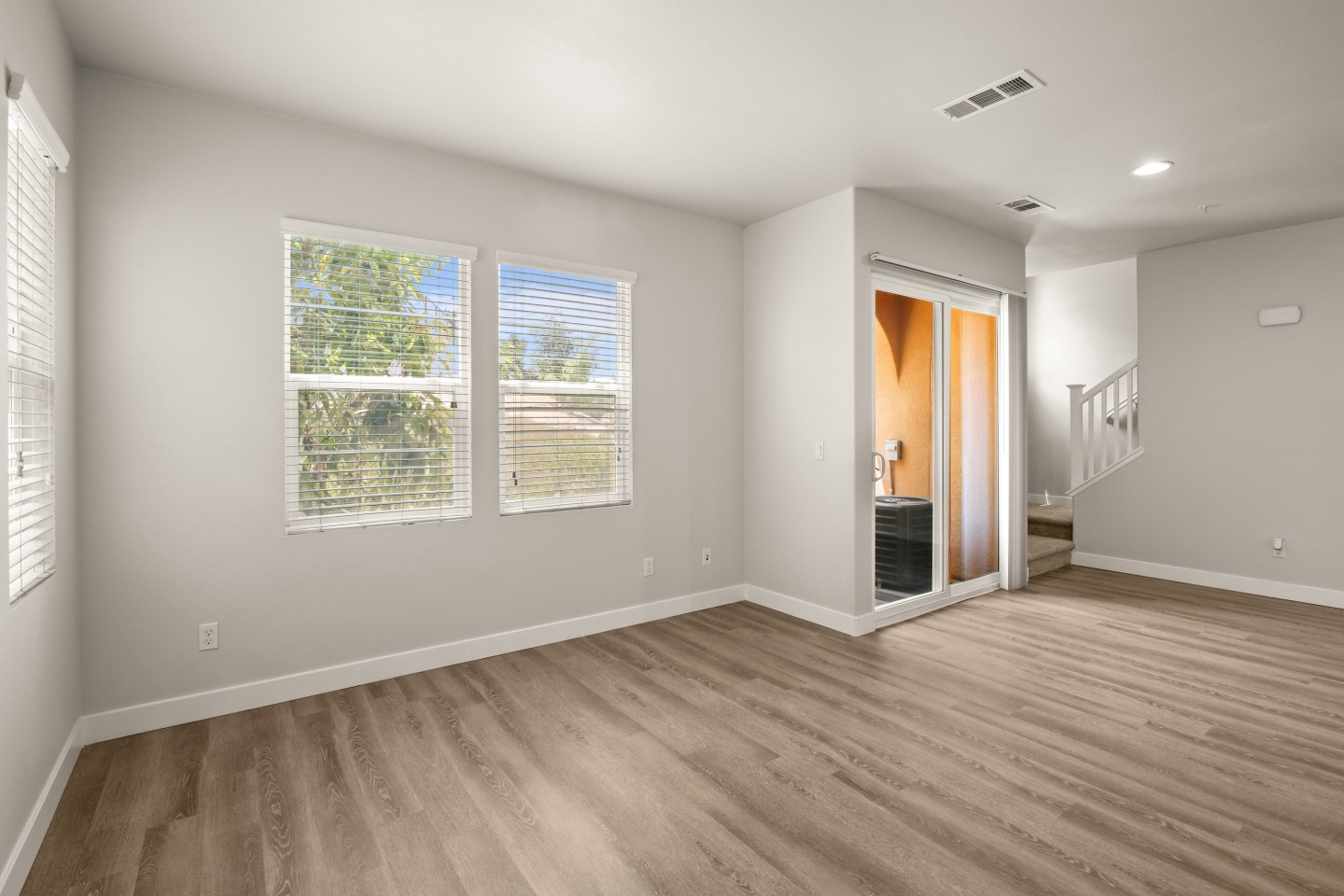 CasaLago Eastlake Image 26