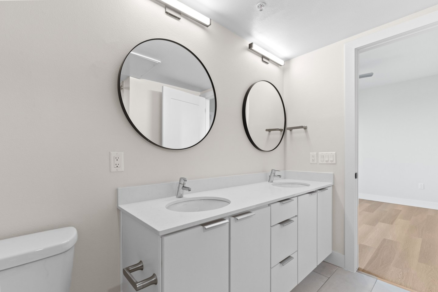 Frameline Apartments Image 20