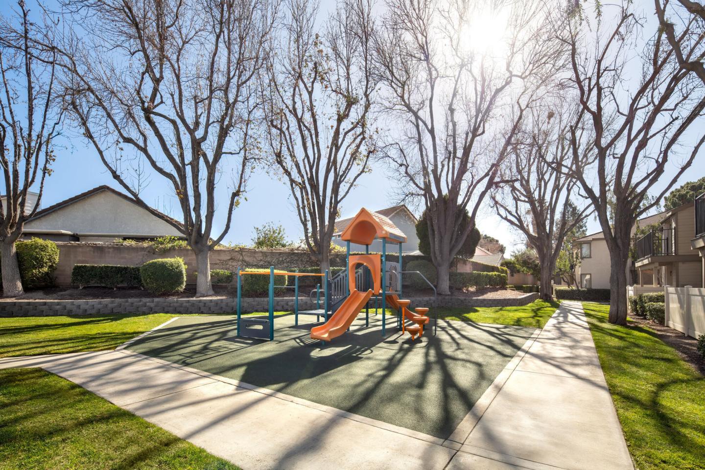 Rosewood Apartments Image 8