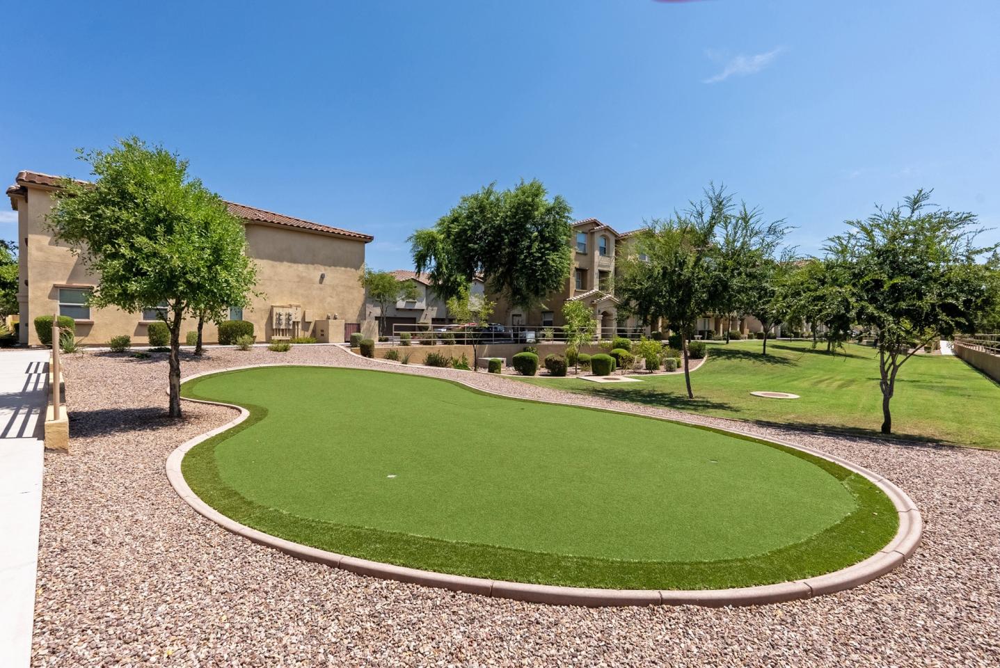 Luxury Townhomes at Park Tower Image 4